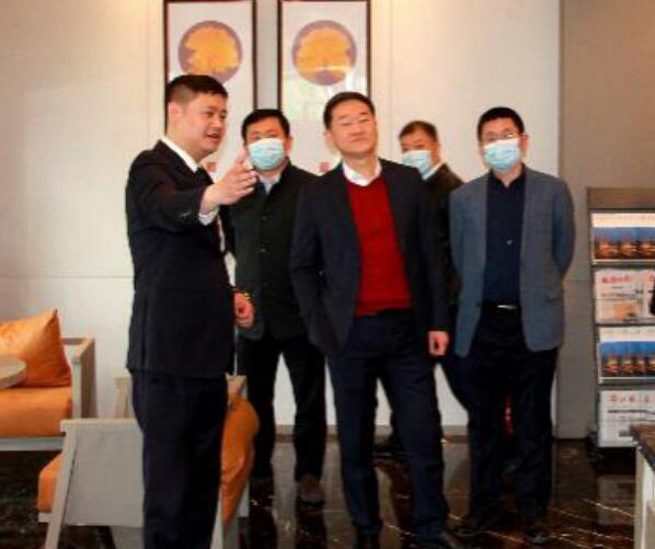 集团党委书记、董事长任丁调研“锦著”天府广场店