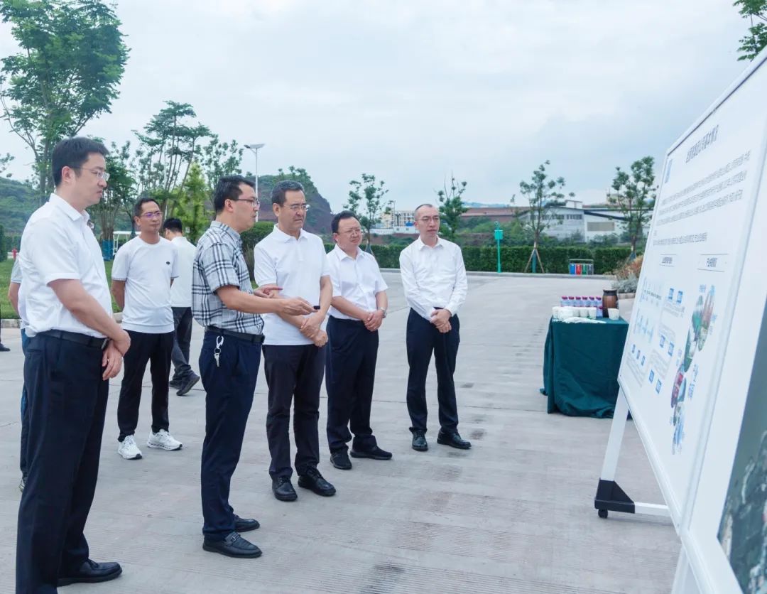 省国资委党委书记、主任冯文生赴宜宾调研国企改革深化提升行动工作并主持召开片区座谈会