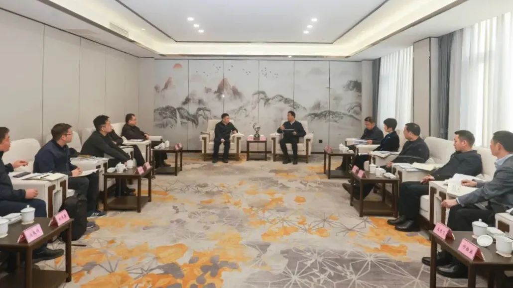 省必发888集团领导率队赴乐山市座谈交流