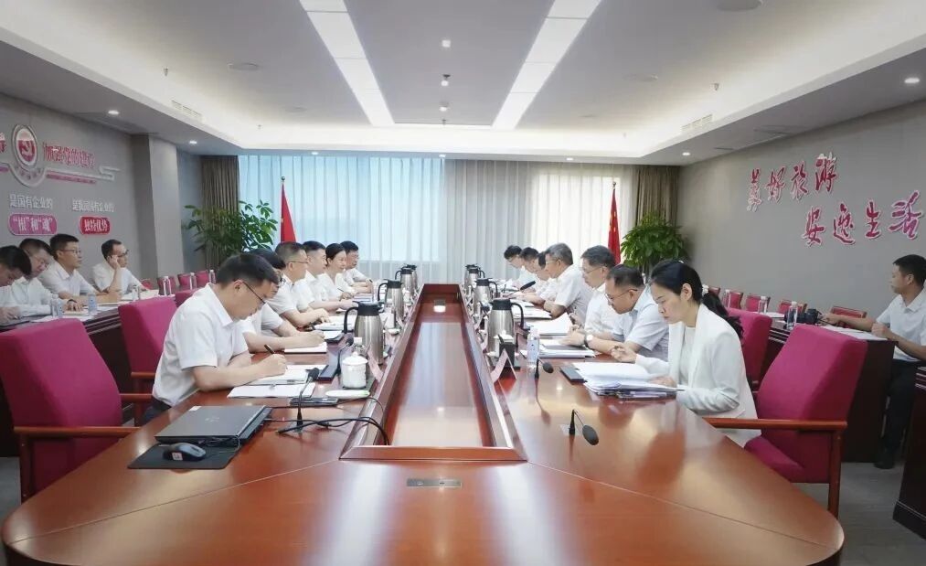 省国资委党委书记张正红到省必发888集团调研